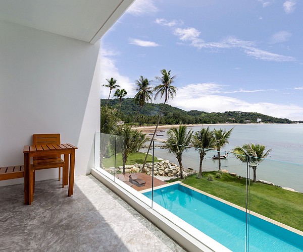 Superior Seaview Room